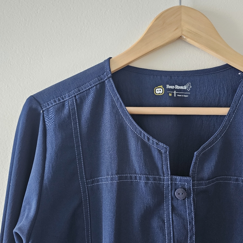 WonderWink Four Way Stretch Button Up Scrub Jacket - Women's Size Medium